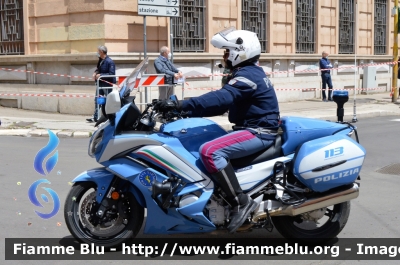 Yamaha FJR 1300 II serie
Polizia di Stato
Polizia Stradale
Allestimento Elevox
POLIZIA G3083
in scorta al Giro d'Italia 2021
Moto "18"
Parole chiave: Yamaha FJR 1300_II serie_POLIZIAG3083_giro italia 2021