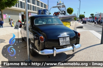 Alfa Romeo 1900
Guardia di Finanza
Anno 1954
TS 371559
In attesa di restauro conservativo
In esposizione alla Fiera del Levante di Bari
Parole chiave: Alfa Romeo 1900_TS 371559