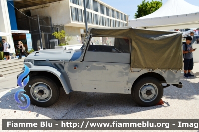 Fiat Campagnola I serie
Guardia di Finanza
AR 59 (1967)
GdiF 4188
In esposizione alla Fiera del Levante di Bari
Parole chiave: Fiat Campagnola_I serie_GdiF 4188