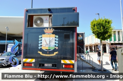 Iveco EuroCargo II serie
Guardia di Finanza
GdiF 900 BA
Nuova decorazione grafica

In esposizione alla Fiera del Levante di Bari
Parole chiave: Iveco EuroCargo_II serie_GdiF900BA