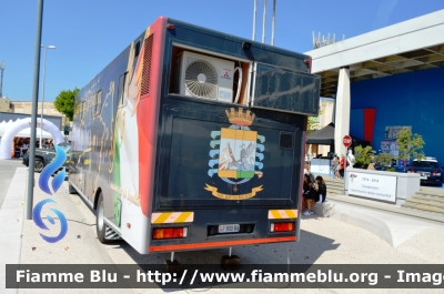 Iveco EuroCargo II serie
Guardia di Finanza
GdiF 900 BA
Nuova decorazione grafica

In esposizione alla Fiera del Levante di Bari
Parole chiave: Iveco EuroCargo_II serie_GdiF900BA