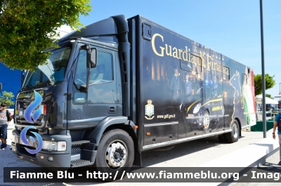 Iveco EuroCargo II serie
Guardia di Finanza
GdiF 900 BA
Nuova decorazione grafica

In esposizione alla Fiera del Levante di Bari
Parole chiave: Iveco EuroCargo_II serie_GdiF900BA