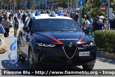 Alfa Romeo Tonale
Carabinieri
Nucleo Operativo Radiomobile
Allestimento FCA
CC EN 956
Parole chiave: Alfa-Romeo Tonale_CCEN956