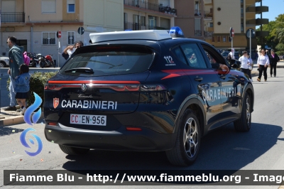 Alfa Romeo Tonale
Carabinieri
Nucleo Operativo Radiomobile
Allestimento FCA
CC EN 956
Parole chiave: Alfa-Romeo Tonale_CCEN956