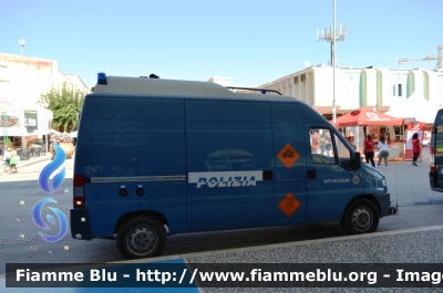 Fiat Ducato II Serie
Polizia di Stato 
Unità Artificieri 
POLIZIA B3807
Parole chiave: Fiat Ducato_II Serie_POLIZIAB3807