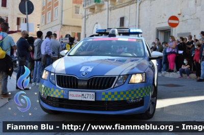 Skoda Octavia Wagon V serie
Polizia di Stato
Polizia Stradale
Allestimento Focaccia
Decorazione Grafica Artlantis
POLIZIA M4710
in scorta al Giro d'Italia 2020
Parole chiave: Skoda Octavia Wagon_V serie_POLIZIAM4710