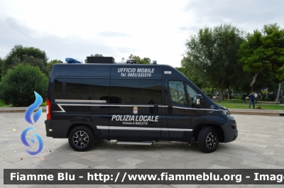 Fiat Ducato X290
Polizia Municipale Barletta
POLIZIA LOCALE YA 193 AG
Allestimento Bertazzoni
Parole chiave: Fiat Ducato X290_POLIZIALOCALEYA193AG