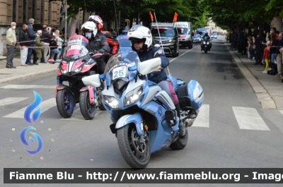 Yamaha FJR 1300 II serie
Polizia di Stato
Polizia Stradale
Allestimento Elevox
in scorta al Giro d'Italia 2021
Moto "25"
Parole chiave: Yamaha FJR 1300_II serie_giro italia 2021