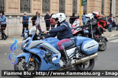 Yamaha FJR 1300 II serie
Polizia di Stato
Polizia Stradale
Allestimento Elevox
in scorta al Giro d'Italia 2021
Moto "25"
Parole chiave: Yamaha FJR 1300_II serie_giro italia 2021