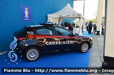 Alfa Romeo Nuova Giulietta restyle
Carabinieri
Pattuglia Mobile di Zona
Allestita NCT Nuova Carrozzeria Torinese
Decorazione Grafica Artlantis
CC DQ 870
Parole chiave: Alfa-Romeo Nuova Giulietta_restyle_CCDQ870