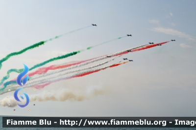 Aermacchi MB339PAN
Aeronautica Militare Italiana
313° Gruppo Addestramento Acrobatico
Stagione esibizioni 2022
Air Show Giovinazzo/Molfetta
Parole chiave: Aermacchi MB339PAN