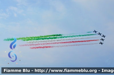 Aermacchi MB339PAN
Aeronautica Militare Italiana
313° Gruppo Addestramento Acrobatico
Stagione esibizioni 2022
Air Show Giovinazzo/Molfetta
Parole chiave: Aermacchi MB339PAN