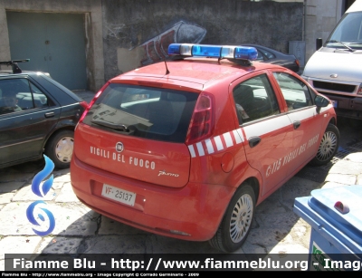 Fiat Grande Punto
Vigili del Fuoco
Comando Provinciale di Bari
VF 25137
Parole chiave: Fiat Grande_Punto VF25137