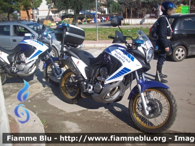 Honda Transalp
Polizia Municipale Molfetta (BA)
POLIZIA LOCALE YA 00119
Parole chiave: Honda Transalp POLIZIALOCALEYA00119