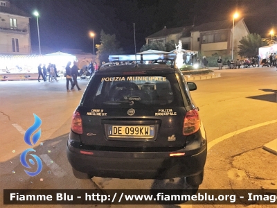 Fiat Sedici
Polizia Locale
Comune di Monteleone (Fg)
Parole chiave: Fiat Sedici