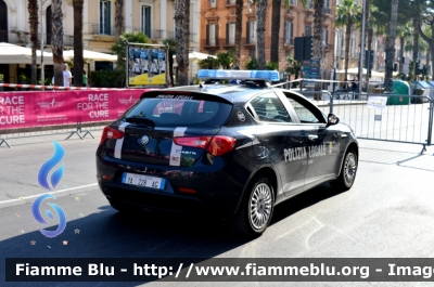 Alfa Romeo Nuova Giulietta
Polizia Municipale
Comune di Bari
POLIZIA LOCALE YA 228 AG
Parole chiave: Alfa-Romeo Nuova_Giulietta POLIZIALOCALEYA228AG