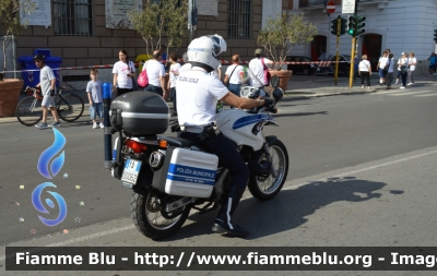 BMW F650G
Polizia Municipale
Comune di Bari
Parole chiave: BMW F650G