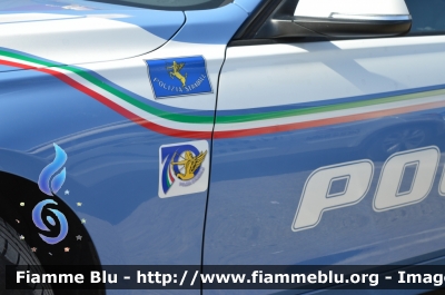 Bmw 318 Touring F31 restyle
Polizia di Stato
Polizia Stradale
Allestimento Marazzi
Decorazione grafica Artlantis
in scorta al Giro d'Italia 2017
POLIZIA M1087
Parole chiave: Bmw 318_Touring_F31_restyle POLIZIAM1087 Giro_Italia_2017