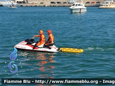 Bombardier Sea Doo GTI 4-Tec 130
Vigili del Fuoco
Comando Provinciale di Bari
Nucleo Soccorso Acquatico di Superficie
VF MDA13
Parole chiave: Bombardier Sea_Doo_GTI_4-Tec_130