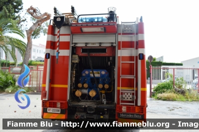 Mercedes-Benz Actros 1841 II serie
Vigili del Fuoco
Comando Provinciale di Bari
Distaccamento Provinciale di Barletta
AutoPompaSerbatoio allestimento Bai
VF 22598
Si ringrazia il Personale per la disponibilità
Parole chiave: Mercedes-Benz Actros_1841_IIserie VF22598