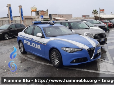 Alfa Romeo Nuova Giulia
Polizia di Stato
Squadra Volante
Allestimento FCA
POLIZIA M7096
Parole chiave: Alfa-Romeo Nuova Giulia_POLIZIAM7096