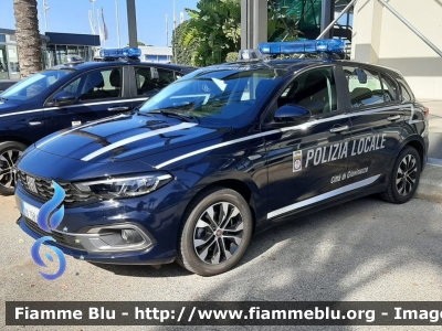 Fiat Nuova Tipo restyle
Polizia Locale
Comune di Giovinazzo (Ba)
POLIZIA LOCALE YA 168 AT
Parole chiave: Fiat Nuova Tipo_restyle_POLIZIALOCALEYA168AT