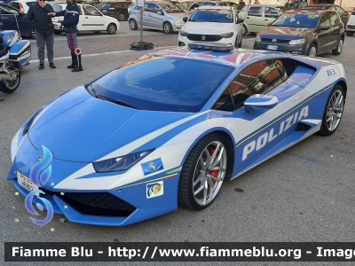 Lamborghini Huracan LP 610-4
Polizia Di Stato
Polizia Stradale
Allestimento Lamborghini
POLIZIA H8862
Parole chiave: Lamborghini Huracan LP 610-4_POLIZIAH8862