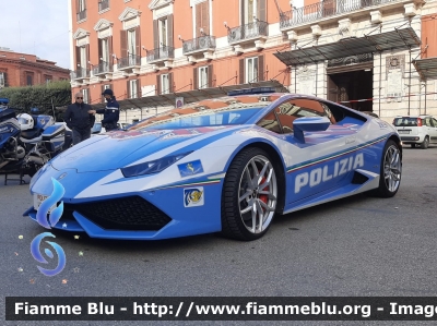 Lamborghini Huracan LP 610-4
Polizia Di Stato
Polizia Stradale
Allestimento Lamborghini
POLIZIA H8862
Parole chiave: Lamborghini Huracan LP 610-4_POLIZIAH8862