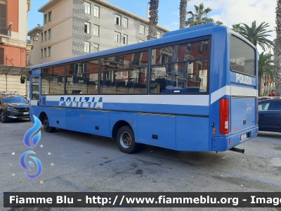 Iveco Cacciamali 100E21
Polizia di Stato
Polizia Stradale
POLIZIA F0786
Parole chiave: Iveco Cacciamali 100E21_POLIZIAF0786