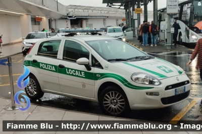 Fiat Punto IV serie
Polizia Locale Milano
POLIZIA LOCALE YA 595 AB
Parole chiave: Fiat Punto_IV serie_