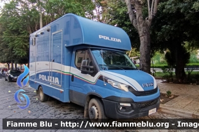 Iveco Daily VI serie
Polizia di Stato
Reparto a Cavallo
POLIZIA M4321
Parole chiave: Iveco Daily_VI serie_POLIZIAM4321