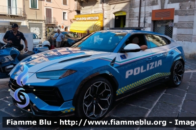 Lamborghini Urus Performante
Polizia di Stato
Polizia Stradale
Allestimento Lamborghini/Focaccia
POLIZIA M9450
Parole chiave: Lamborghini Urus Performante_POLIZIAM9450