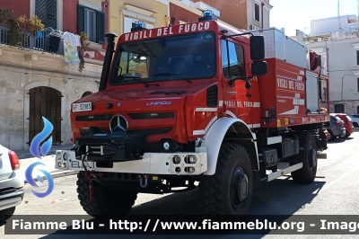 Mercedes-Benz Unimog U5023
Vigili del Fuoco
Comando Provinciale di Barletta-Andria-Trani
Allestimento Telaio Bai
Modulo AIB Divitec/Rosenfire
VF 32983
Parole chiave: Mercedes-Benz Unimog U5023_VF32983