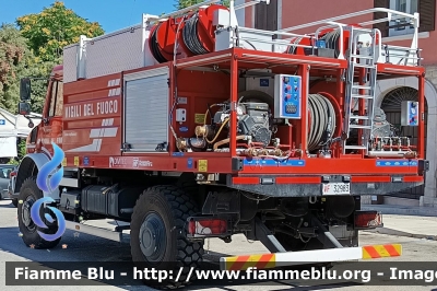 Mercedes-Benz Unimog U5023
Vigili del Fuoco
Comando Provinciale di Barletta-Andria-Trani
Allestimento Telaio Bai
Modulo AIB Divitec/Rosenfire
VF 32983
Parole chiave: Mercedes-Benz Unimog U5023_VF32983