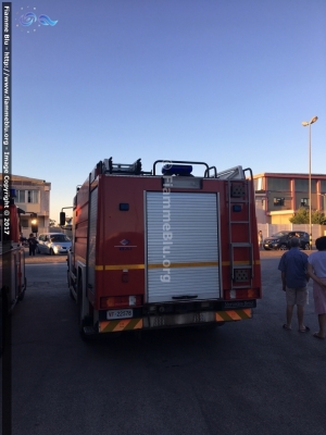 Mercedes-Benz Atego 1828 I serie
Vigili del Fuoco
Comando Provinciale di Bari
Distaccamento Permanente di Barletta
AutoBottePompa allestimento BAI
VF 22578
Parole chiave: Mercedes-Benz Atego_1828_Iserie VF22578