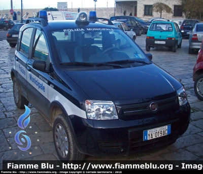 Fiat Nuova Panda 4x4 Climbing
Polizia Municipale Trani
POLIZIA LOCALE YA 019 AC
Parole chiave: Fiat Nuova_Panda_4x4_Climbing PM_Trani PoliziaLocaleYA019AC