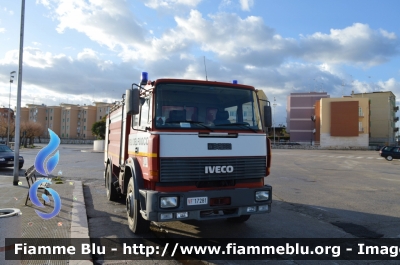 Iveco 190-26
Vigili del Fuoco
Comando Provinciale di Bari
AutoBottePompa allestimento Baribbi
VF 17281
Parole chiave: Iveco_190-26_VF17281