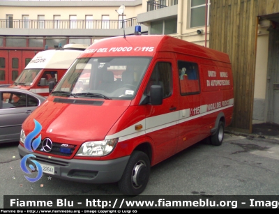 Mercedes-Benz Sprinter II serie
Vigili del Fuoco
Comando di Genova
Unità Mobile di Autoprotezione
VF 22641
Parole chiave: Mercedes-Benz Sprinter_IIserie VF22641