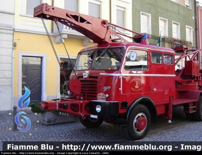 OM 15T180 6x6
Vigili del Fuoco
Comando Provinciale di Gorizia
AutoGru storica da 15 ton allestimento Viberti
VF 5412
Parole chiave: OM 15T180_6x6 VF5412