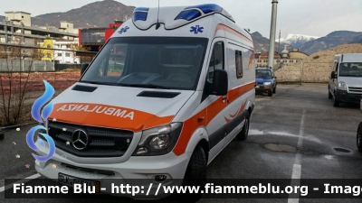 Mercedes-Benz Sprinter III serie restyle
Azienda Ospedaliera di Desenzano del Garda
Allestita Ambulanza Mobile
Parole chiave: Mercedes-Benz Sprinter_IIIserie_restyle Ambulanza