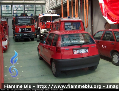 Fiat Punto I Serie
Vigili del Fuoco
Corpo Permanente di Bolzano
Berufsfeuerwehr Bozen
-Autovettura Dismessa-
VF 081 BZ
Parole chiave: Fiat Punto_ISerie VF081BZ