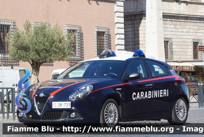 Alfa Romeo Nuova Giulietta
Carabinieri
CC DK729
Parole chiave: Alfa-Romeo Nuova_Giulietta CCDK729