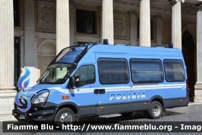 Iveco Daily V serie 
Polizia di Stato
 Reparto Mobile
 POLIZIA H8478
Parole chiave: Iveco Daily_Vserie PoliziaH8478