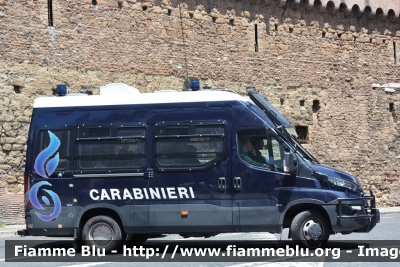 Iveco Daily VI serie 
Carabinieri
 VIII Battaglione "Lazio"
 CC DJ050
