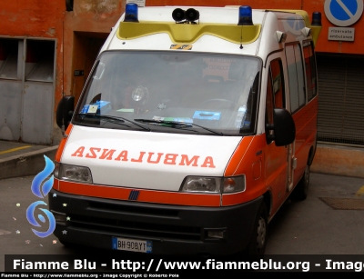 Fiat Ducato II Serie
118 Modena Soccorso
Azienda USL di Modena
Ambulanza "MO1617"
Parole chiave: Fiat_Ducato_II_Serie_118_Modena