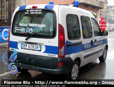 Renault Kangoo I serie
Polizia Municipale Comuni Modenesi Area Nord
Veicolo di proprietà del Comune di Finale Emilia
Parole chiave: Renault Kangoo_Iserie PM_FinaleEmilia