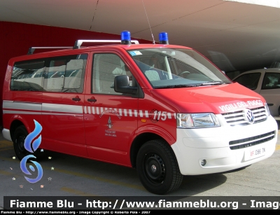 Volkswagen Transporter T5
Vigili del Fuoco
Corpo Volontario di Riva del Garda (TN)
VF D86 TN
Parole chiave: Volkswagen Transporter_T5 VFD86TN