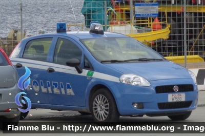 Fiat Grande Punto
Polizia di Stato
Polizia di Frontiera
POLIZIA H7590
Parole chiave: Fiat Grande_Punto POLIZIAH7590