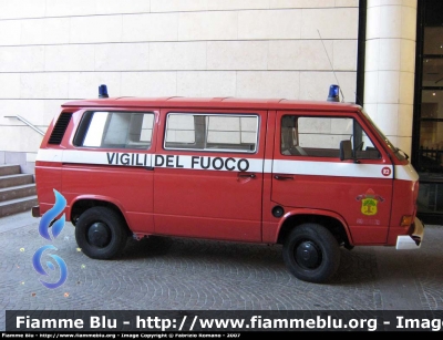 Volkswagen Transporter T3
Vigili del Fuoco
Distretto della Vallagarina
Corpo Volontario di Rovereto (TN)
VF C45 TN
*Dismesso*
Parole chiave: Volkswagen Transporter_T3 VFC45TN