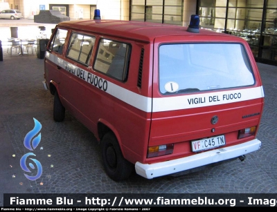 Volkswagen Transporter T3
Vigili del Fuoco
Distretto della Vallagarina
Corpo Volontario di Rovereto (TN)
VF C45 TN
*Dismesso*
Parole chiave: Volkswagen Transporter_T3 VFC45TN